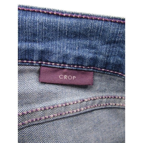 NYDJ Jeans 8 10 Crop Denim Cuffed Hem Slimming Medium Wash USA 30X20 - Picture 8 of 10